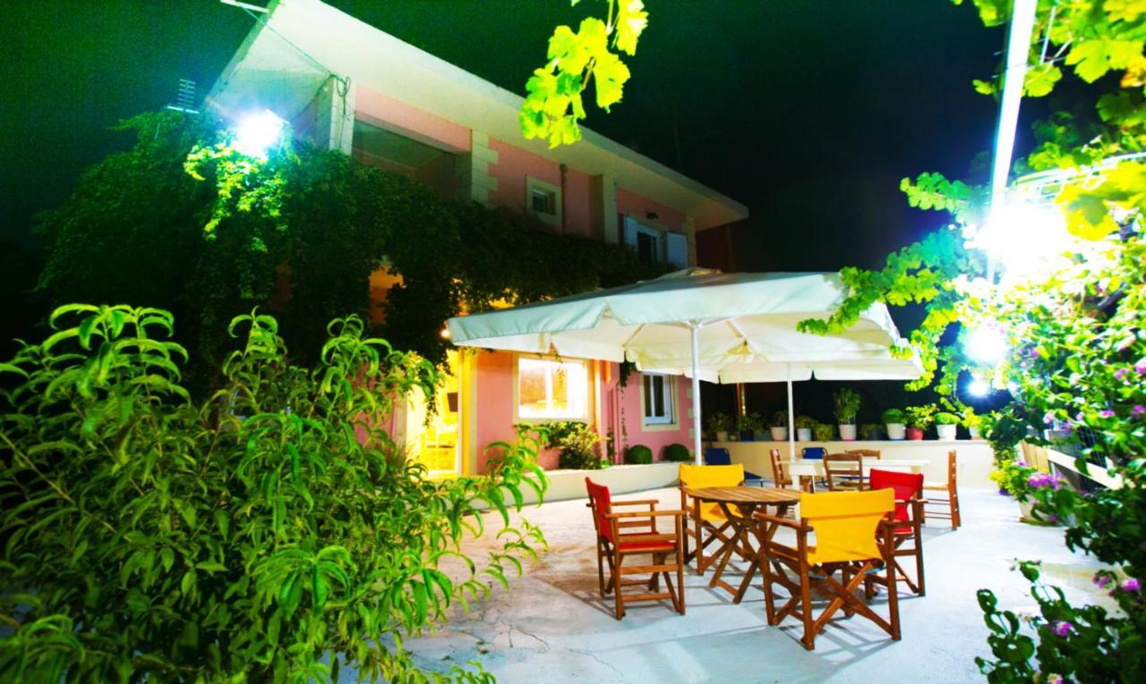 Babi'S Villa - Garden Apartment Lixouri Luaran gambar