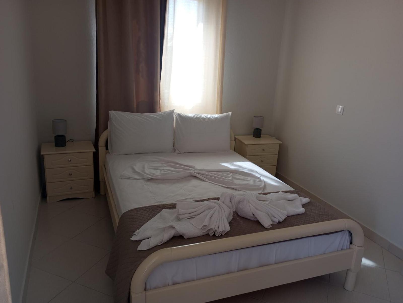 Babi'S Villa - Garden Apartment Lixouri Luaran gambar